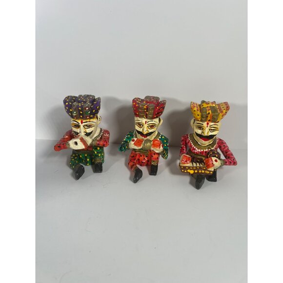 Set Of 3 Hand-Painted Carved Indian Raja Musician Figurines In Vibrant Colors Wo - Picture 10 of 10